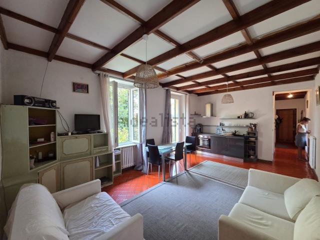 Appartamento in vendita di 90 m² in Via Rocca