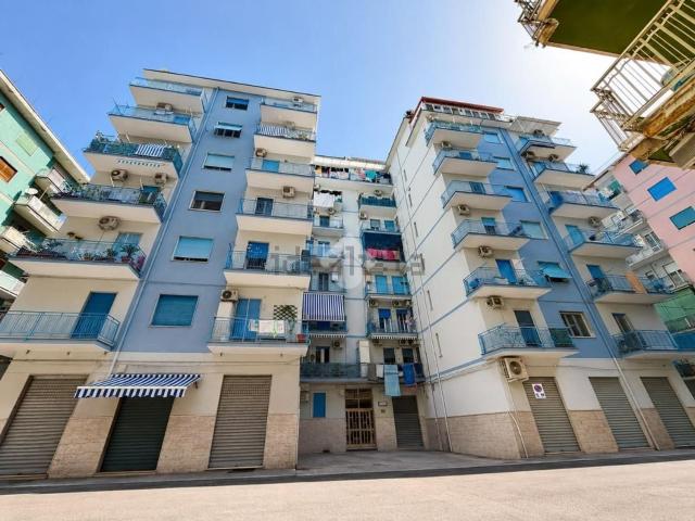 Appartamento in vendita di 90 m² in Via Rocco Galdieri, 10