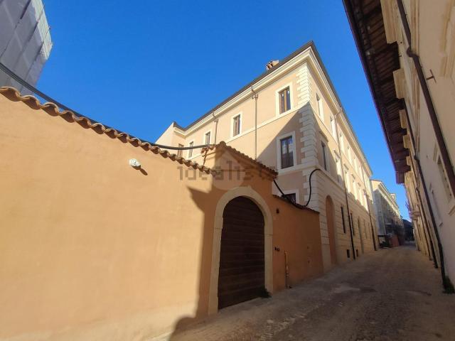 Appartamento in vendita di 90 m² in Via Roio, 63