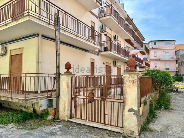 Appartamento in vendita di 90 m² in Via Rosate, 23