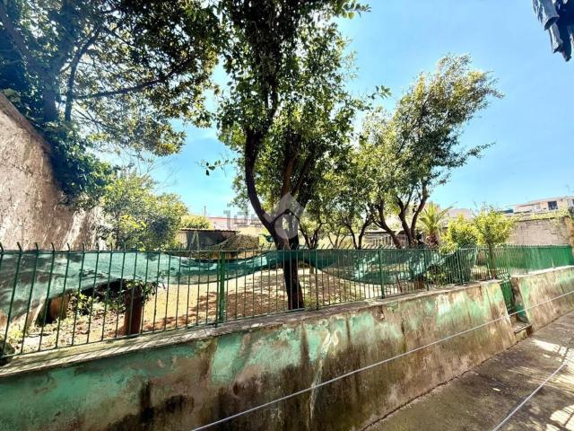 Appartamento in vendita di 90 m² in Via S.T.G. Esposito, 39