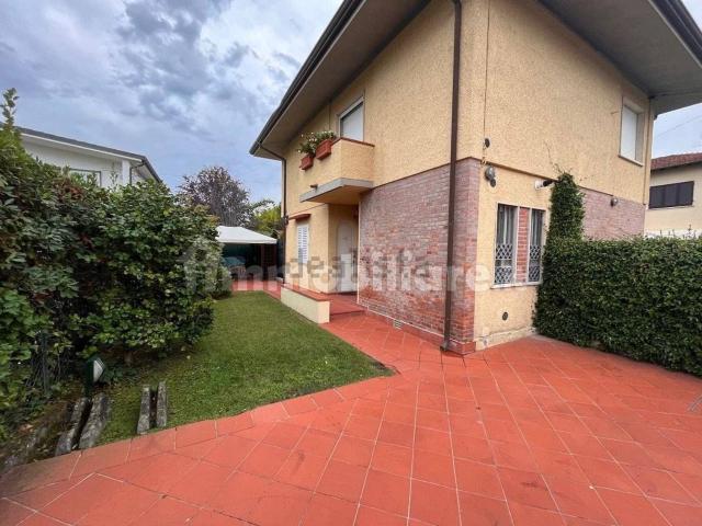 Appartamento in vendita di 90 m² in Via Scassicarli