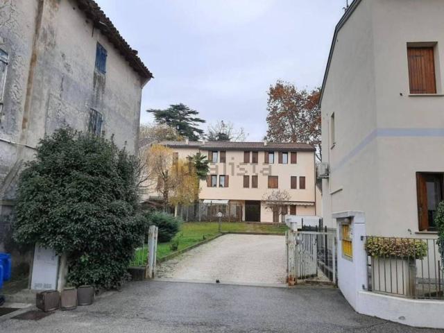 Appartamento in vendita di 90 m² in Via Schiavonesca