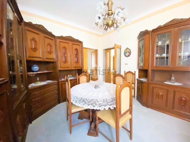 Appartamento in vendita di 90 m² in Via Santa Caterina, 13