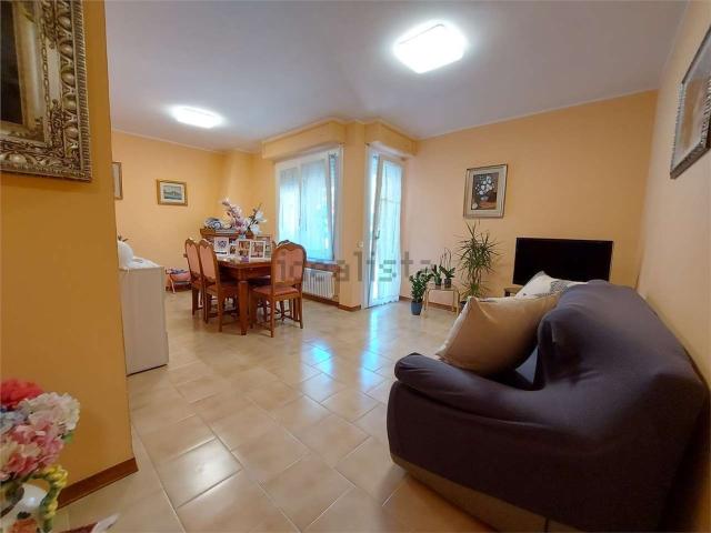 Appartamento in vendita di 90 m² in Via Santorre di Santarosa, 22