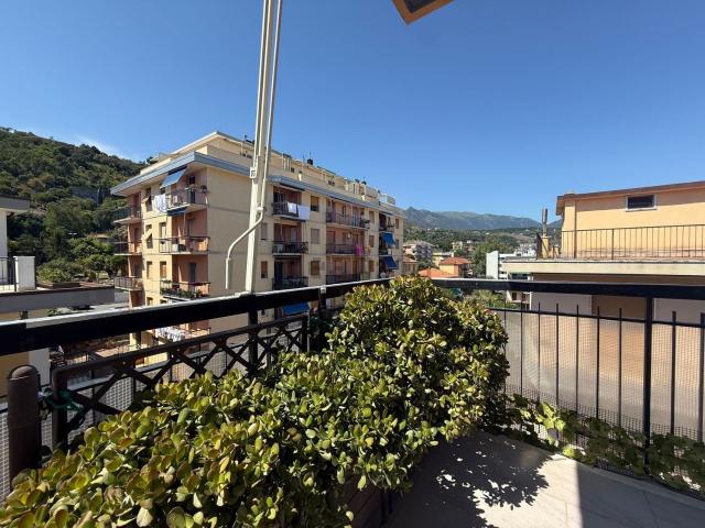Appartamento in vendita di 90 m² in Via San Lorenzo, 33