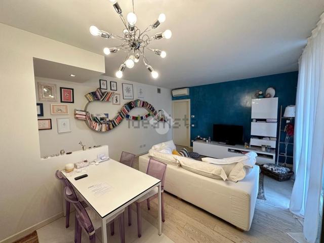 Appartamento in vendita di 90 m² in Via San M. in Pratello, 4