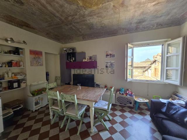 Appartamento in vendita di 90 m² in Via San Martino, 53100