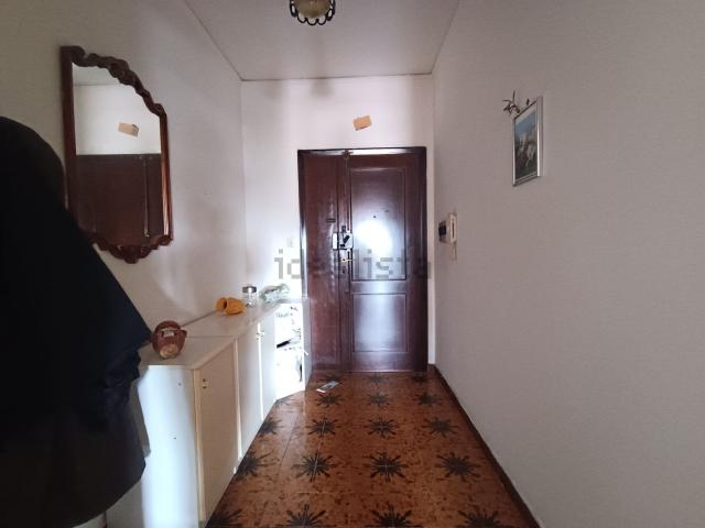 Appartamento in vendita di 90 m² in Via San Razzino