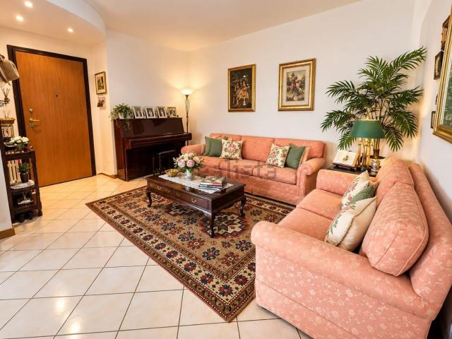 Appartamento in vendita di 90 m² in Via Sandro Pertini, 20