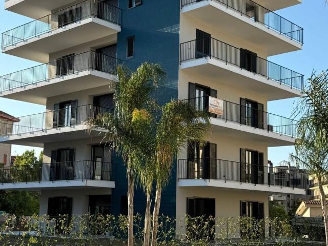Appartamento in vendita di 90 m² in Via Salvo D&apos Acquisto