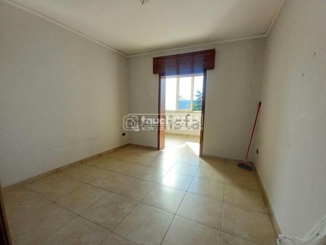 Appartamento in vendita di 90 m² in Via Salvo d&apos Acquisto
