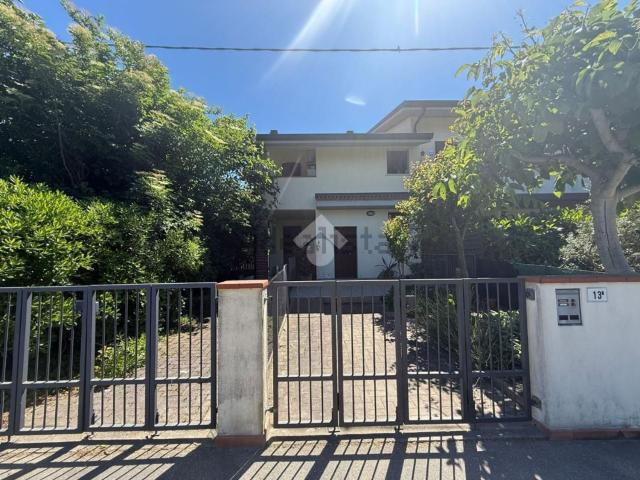 Appartamento in vendita di 90 m² in Via Salara Statale, 13