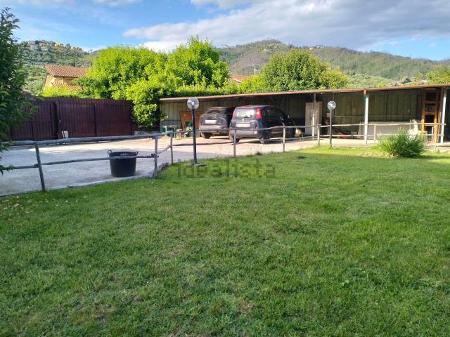 Appartamento in vendita di 90 m² in Via Sarzanese Nord