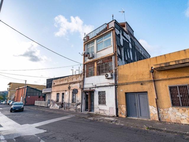Appartamento in vendita di 90 m² in Via Selvosa, 34