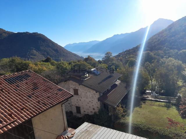 Appartamento in vendita di 90 m² in Via Serravalle, 55