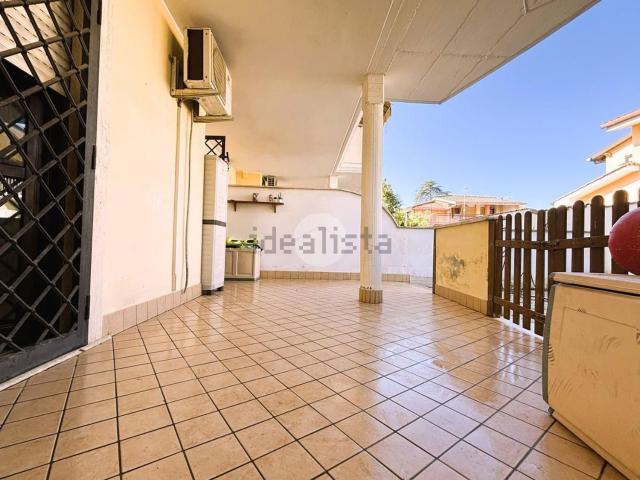Appartamento in vendita di 90 m² in Via Sessa Aurunca, 1