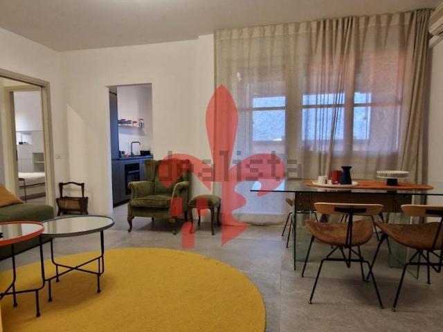Appartamento in vendita di 90 m² in Via Simone Martini