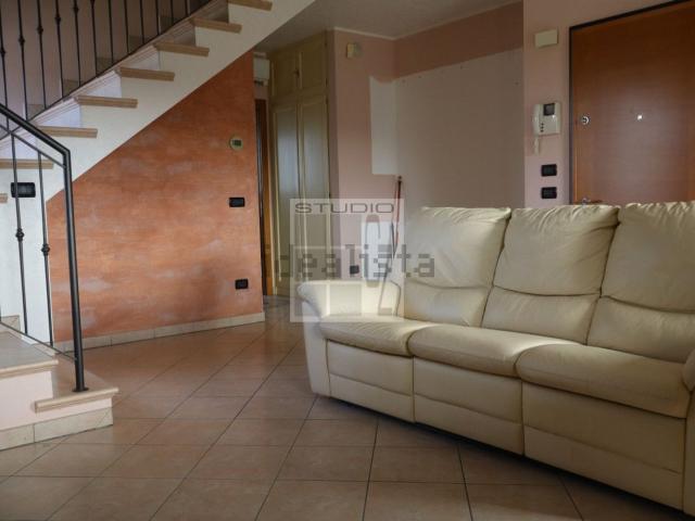 Appartamento in vendita di 90 m² in Via Suore Francescane di Cristo Re