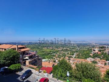 Appartamento in vendita di 90 m² in Viale Madonna del Tufo