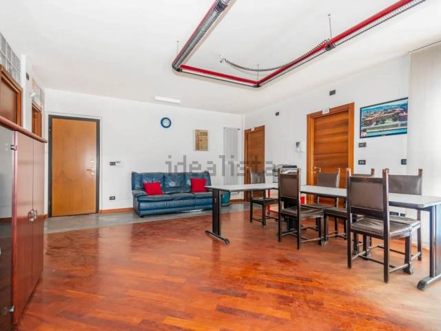 Appartamento in vendita di 90 m² in Viale Martiri della Libertà