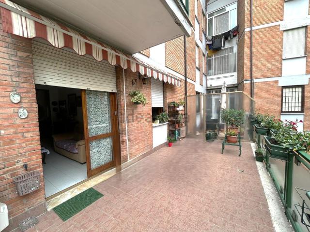 Appartamento in vendita di 90 m² in Viale Ciro Menotti, 57