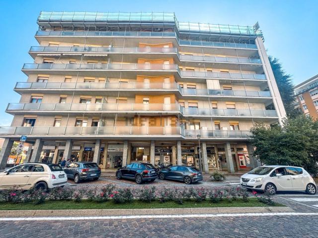 Appartamento in vendita di 90 m² in Viale Duca D&apos Aosta, 4