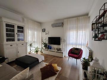 Appartamento in vendita a Via San Sebastiano Carrara - Terrazzo