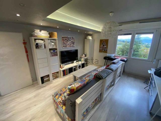 Appartamento in vendita di 90 m² in Viale Enzo Bagnoli