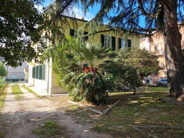 Appartamento in vendita di 90 m² in Viale Firenze