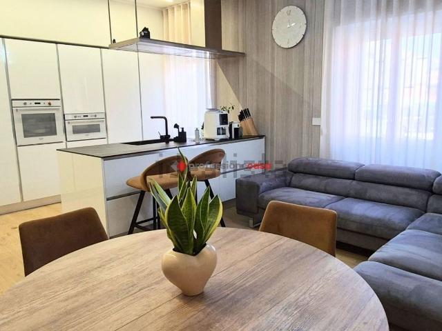 Appartamento in vendita di 90 m² in Viale Giuseppe Mazzini, 36