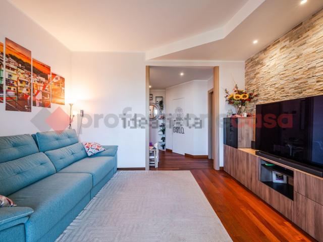 Appartamento in vendita di 90 m² in Viale Lombardia, 38