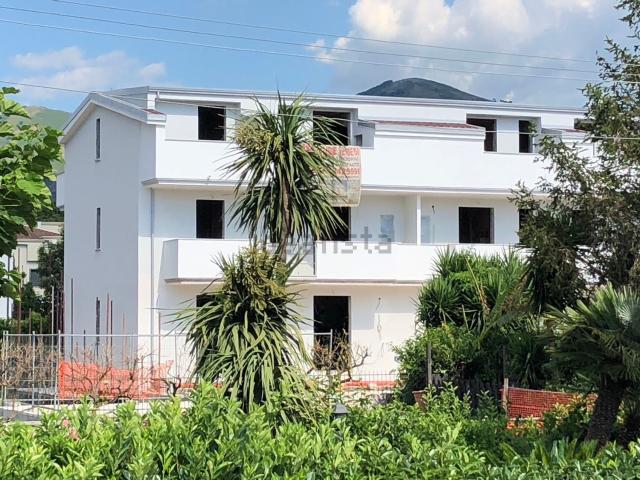 Appartamento in vendita di 90 m² in Viale Tenente Alberto Puoti, 17