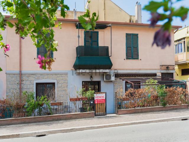 Appartamento in vendita di 90 m² in Viale Umberto l°, 17