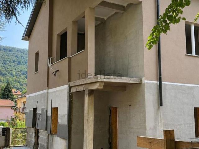 Appartamento in vendita di 90 m² in Viale Verbano, 42