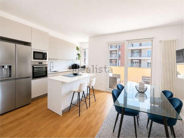 Appartamento in vendita di 90 m² in Via Caduti in Missione di Pace