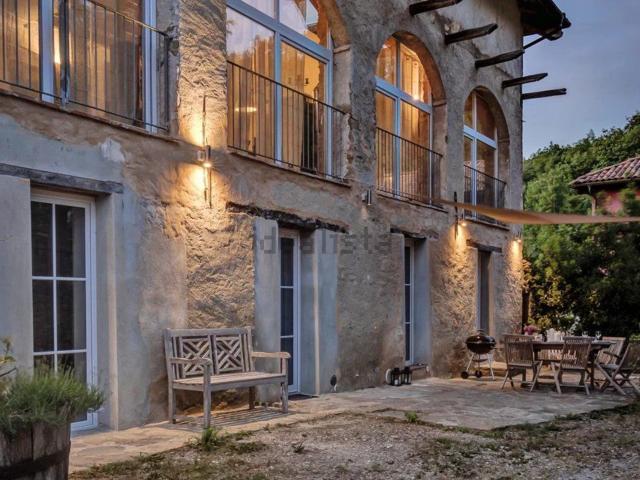 Appartamento in vendita di 90 m² in Strada Bergolo
