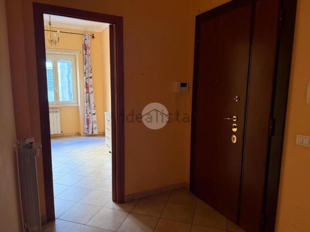 Appartamento in vendita di 90 m² in Via Tor de&apos  Schiavi, 285