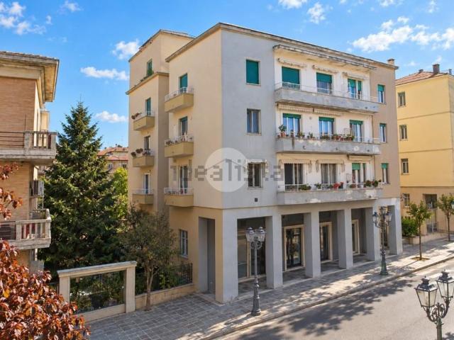 Appartamento in vendita di 91 m² in Corso Nuova Italia, 29