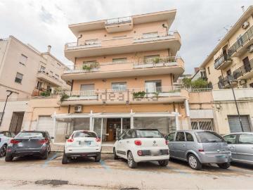 Appartamento in vendita di 91 m² in Piazza I Maggio, 35