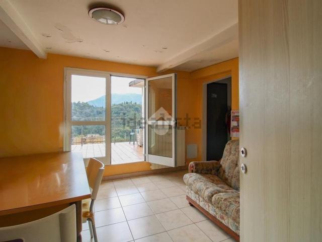 Appartamento in vendita di 91 m² in Via Trieste