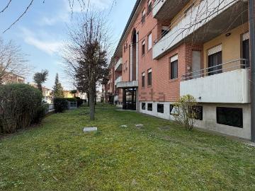 Appartamento in vendita di 91 m² in Via Zeno Pezzoli, 6
