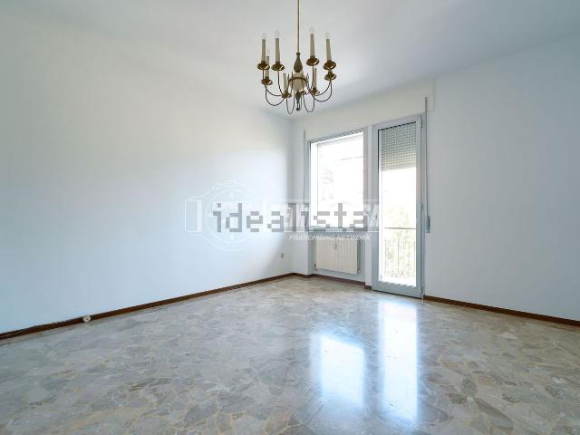 Appartamento in vendita di 91 m² in Via Angelo Massarotti