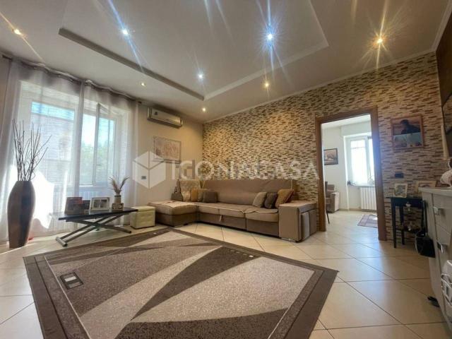 Appartamento in vendita di 91 m² in Via Apulia