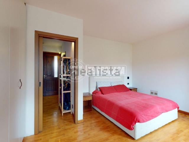 Appartamento in vendita di 91 m² in Via Cardinal Federico Borromeo, 34