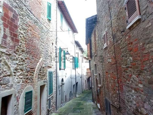 Appartamento in vendita di 91 m² in Via Cavour, 8