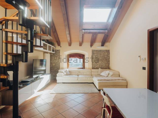 Appartamento in vendita di 91 m² in Via del Partigiano, 16