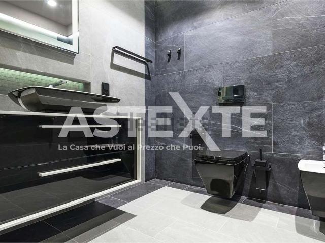 Appartamento in vendita di 91 m² in Via della Lucciola, 89