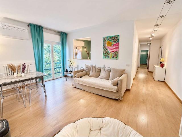 Appartamento in vendita di 91 m² in Via F. Petrarca, 23