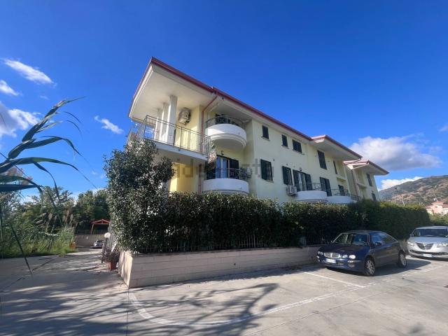 Appartamento in vendita di 91 m² in Via Francesco Caracciolo, 66
